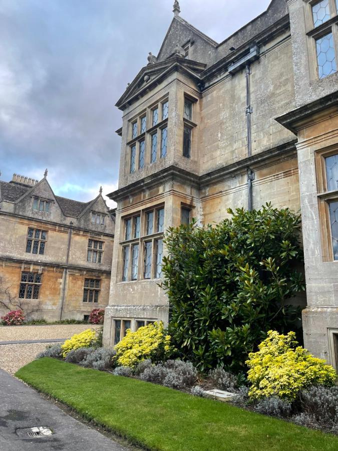 Alexander House Apartment Corsham Exterior photo